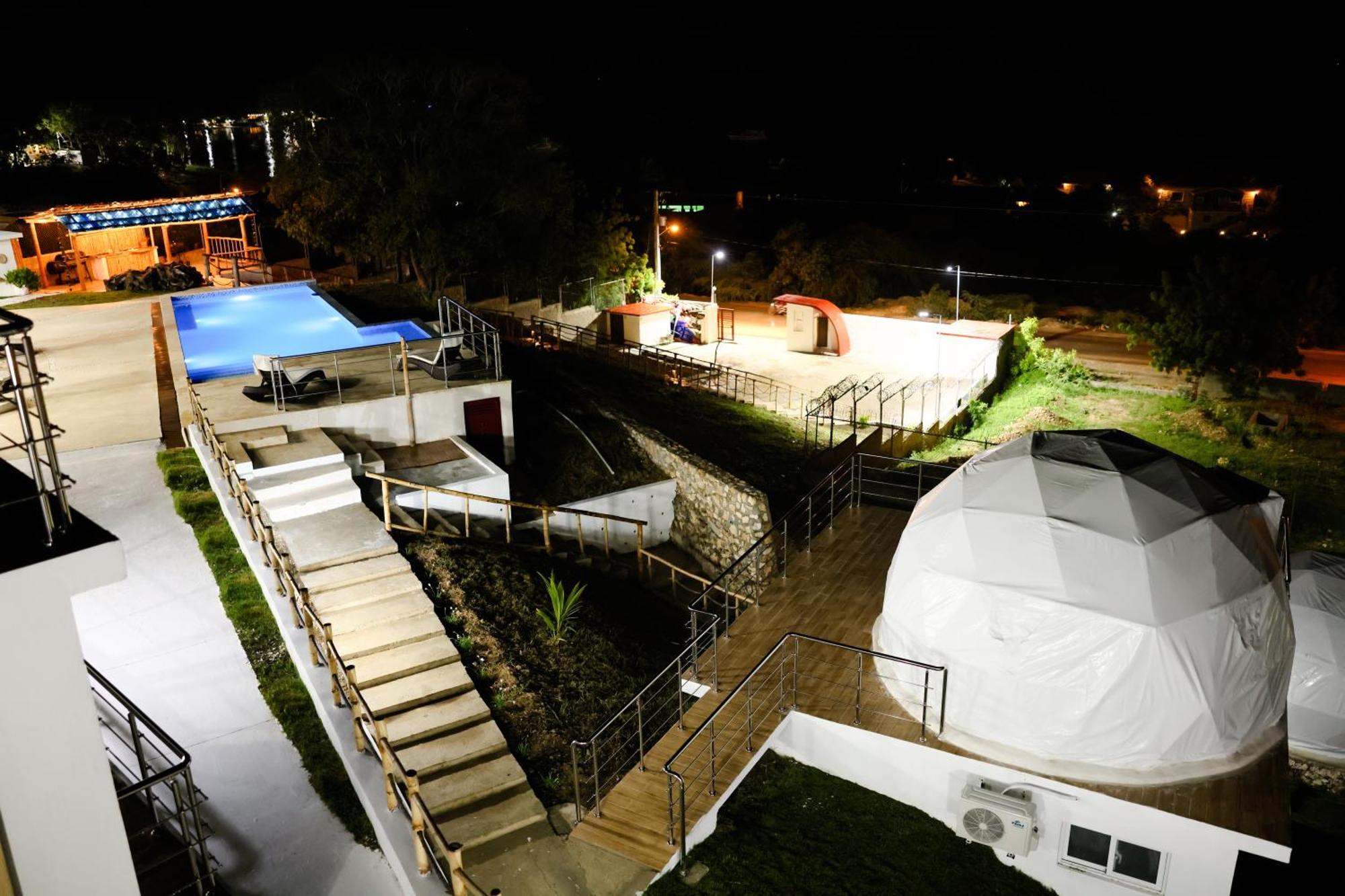 Hotel Don Bululo Camping Lodge Пунта-Русия Экстерьер фото
