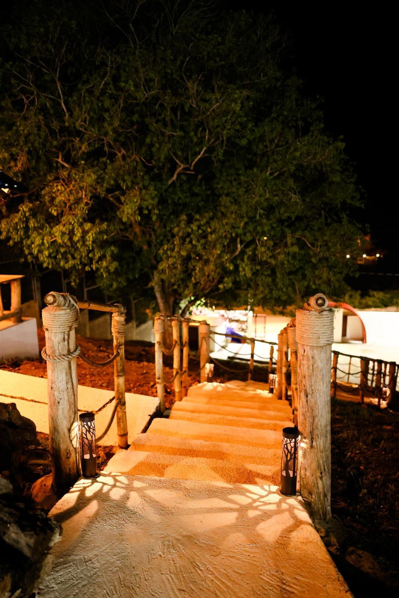 Hotel Don Bululo Camping Lodge Пунта-Русия Экстерьер фото