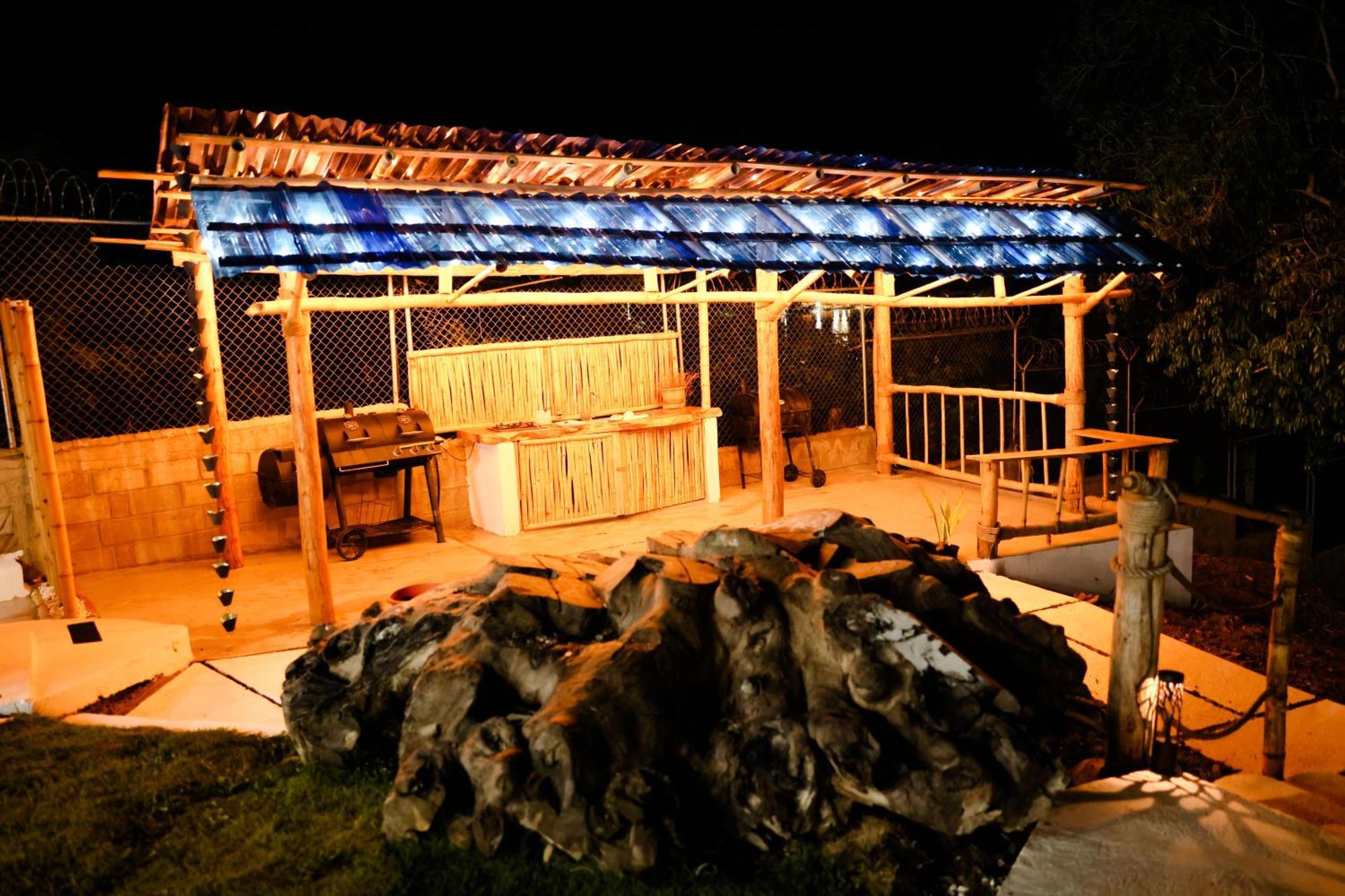 Hotel Don Bululo Camping Lodge Пунта-Русия Экстерьер фото